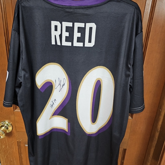 SIGNED ED REED JERSEY(READ DESCRIPTION FOR ALL DETAILS) - Picture 7 of 12